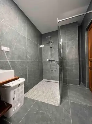 Salle de bains dans l'établissement EVASION gîtes et spa