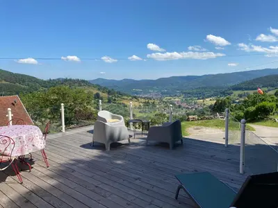 Vue générale sur la montagne ou vue sur la montagne depuis l'appartement