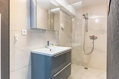 Salle de bains dans l'établissement Le 31-GregIMMO-Appart'Hôtel