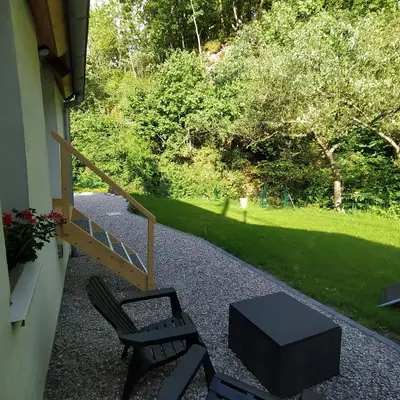 Jardin de l'établissement Gîte de charme refait à neuf, à Rimbach en Alsace.