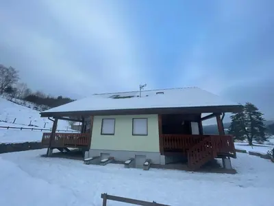 L'établissement Le Bucheron au cœur du massif des Vosges 3 étoiles en hiver