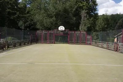 Tennis ou squash au sein de l'appartement ou à proximité
