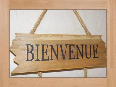 Certificat, récompense, panneau ou autre document affiché dans l'établissement LES LILAS