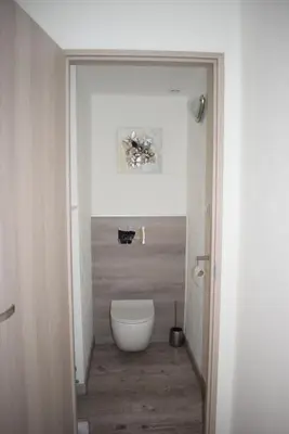 Salle de bains dans l'établissement Superbe T3 classé 3 étoiles Chez Cathy et Frank situé en plein centre de Gérardmer