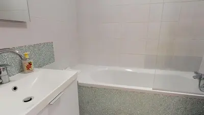 Salle de bains dans l'établissement Tel un songe blanc
