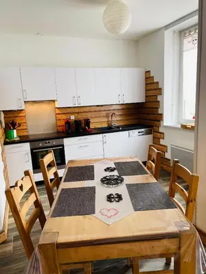 Cuisine ou kitchenette dans l'établissement Appt 50m2, 4 personnes, ménage, draps et serviettes inclus