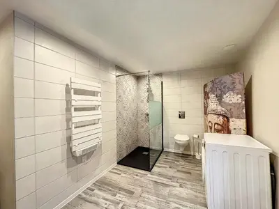 Salle de bains dans l'établissement Aux Deux Tours