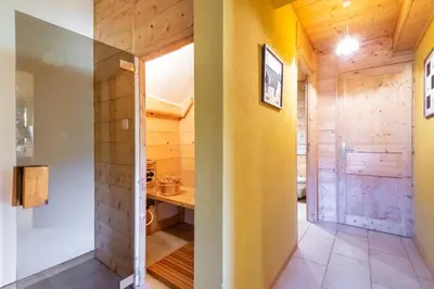 Salle de bains dans l'établissement Les Pistes de Ventron