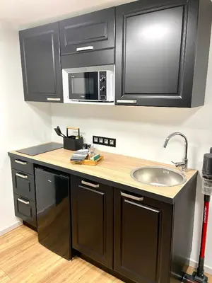 Cuisine ou kitchenette dans l'établissement ✧ La Suite ✧ studio de charme route des vins
