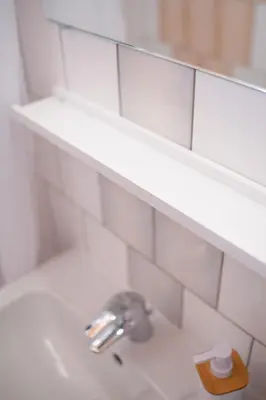 Salle de bains dans l'établissement Studio cocon sous les toits de Jaurès