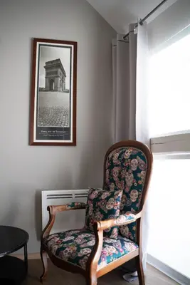Coin salon dans l'établissement SECRET MAMA with mobile aircon, including a free parking space at 200 meters