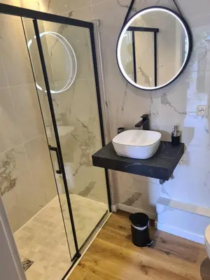 Salle de bains dans l'établissement Appartement Cosy avec Jardin au Centre Historique de Sélestat & Proche Europa-Park
