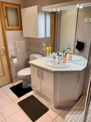 Salle de bains dans l'établissement Grand appartement 2 chambres 5 pers max, vue panoramique avec parking