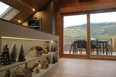 Vue générale sur la montagne ou vue sur la montagne depuis l'appartement