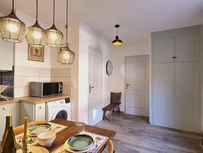 Cuisine ou kitchenette dans l'établissement Colmar - Le Nichoir - Centre historique - Parking Gratuit - Box vélo & poussette
