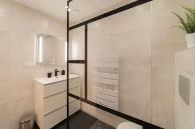 Salle de bains dans l'établissement LE ROYAL SWEET - PARKING GRATUIT + WIFI