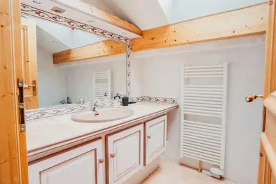 Salle de bains dans l'établissement La maison du Xetté
