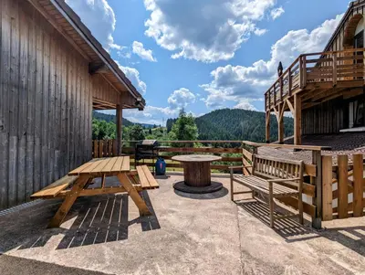 Vue générale sur la montagne ou vue sur la montagne depuis l'appartement