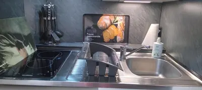 Cuisine ou kitchenette dans l'établissement CHEZ JOSY