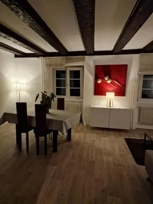 Coin salon dans l'établissement NEW LOFT CENTRE VIEILLE VILLE, VUE PETITE VENISE Parking, Balcon 2 chambres