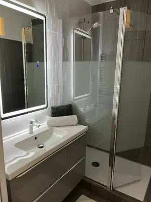 Salle de bains dans l'établissement l'Ecrin du Bonheur