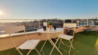 Balcon ou terrasse dans l'établissement Le SMART - Parking - Terrasse - Wifi - Mulhouse - Relax BNB