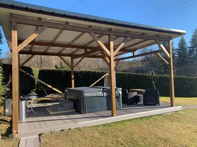 Plan de l'établissement Chalet 2 personnes avec jacuzzi privatif et piscine saisonnière partagée