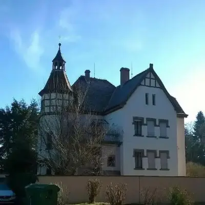 La Tour du Bois fleuri