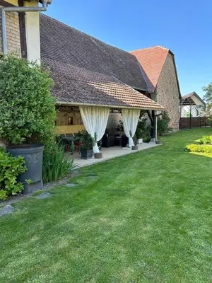 Jardin de l'établissement Gîte La maison de Jules
