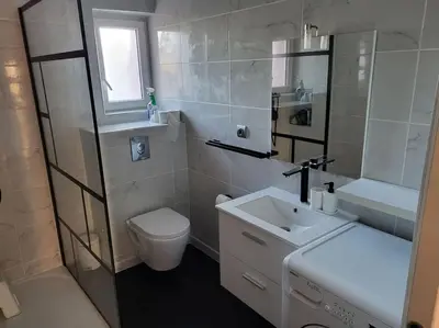 Salle de bains dans l'établissement Mésange