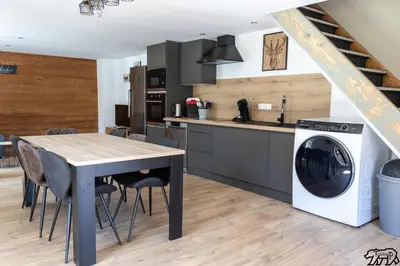 Cuisine ou kitchenette dans l'établissement Gîte de la Ravanne