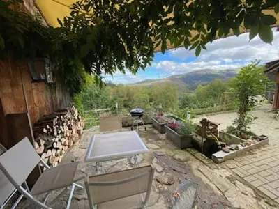 Vue générale sur la montagne ou vue sur la montagne depuis la maison de vacances