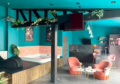 Coin salon dans l'établissement NUITS D'EXIL