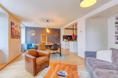 Coin salon dans l'établissement Maison de l'Arsenal